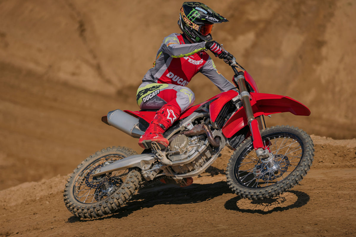 Ducati Desmo 450 MX | Flattrack